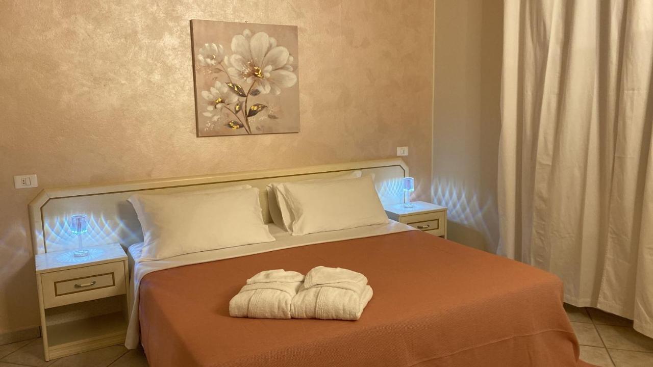 Hotel La Maison Du Port Lazise Zewnętrze zdjęcie