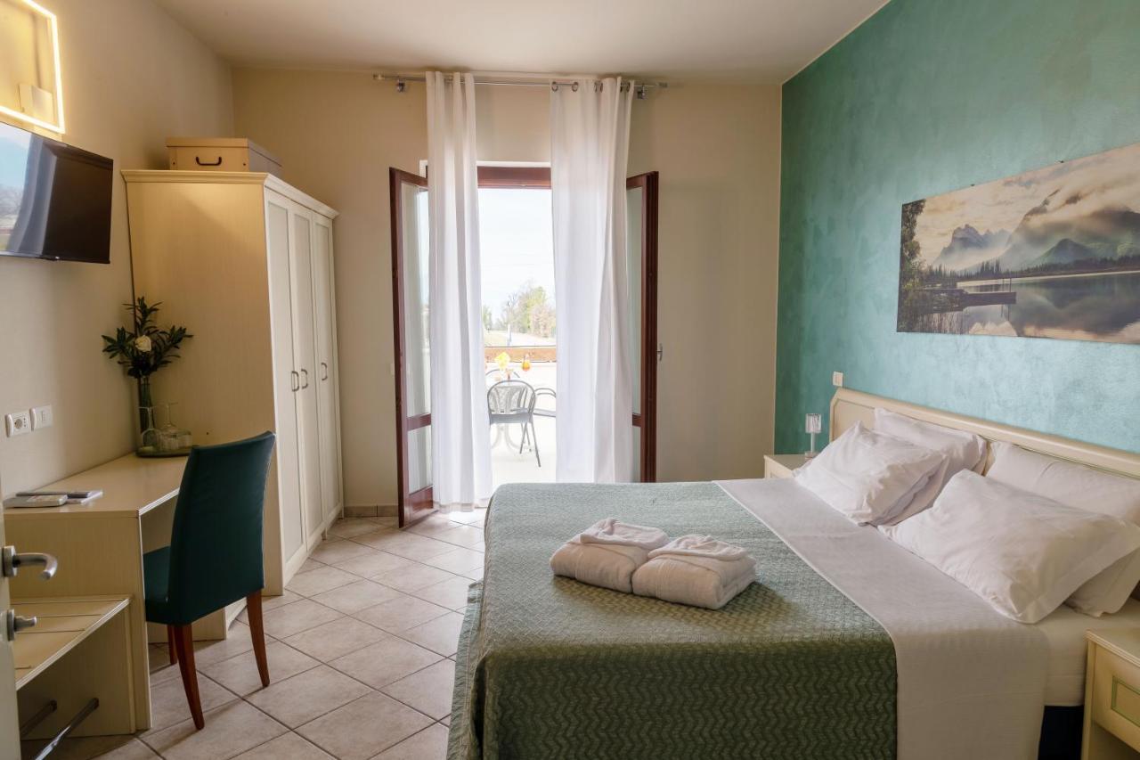 Hotel La Maison Du Port Lazise Zewnętrze zdjęcie