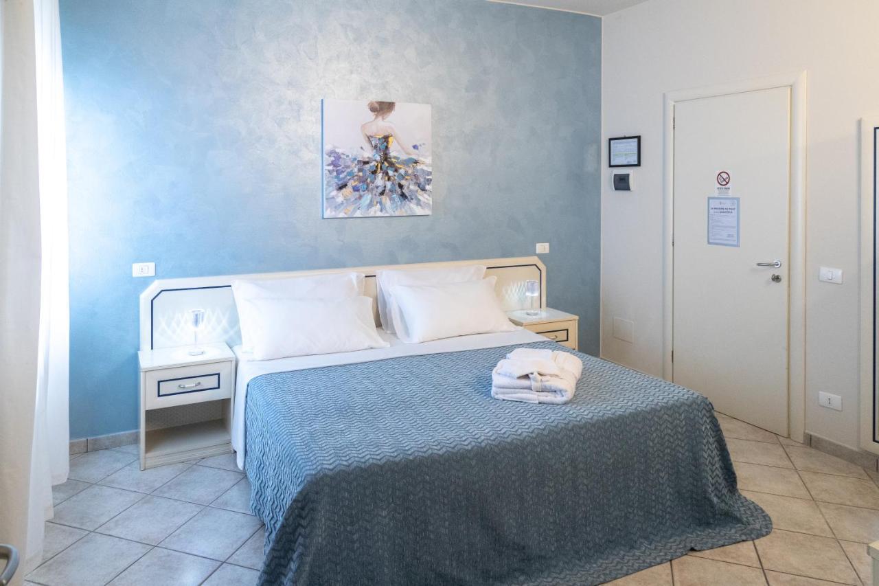 Hotel La Maison Du Port Lazise Zewnętrze zdjęcie