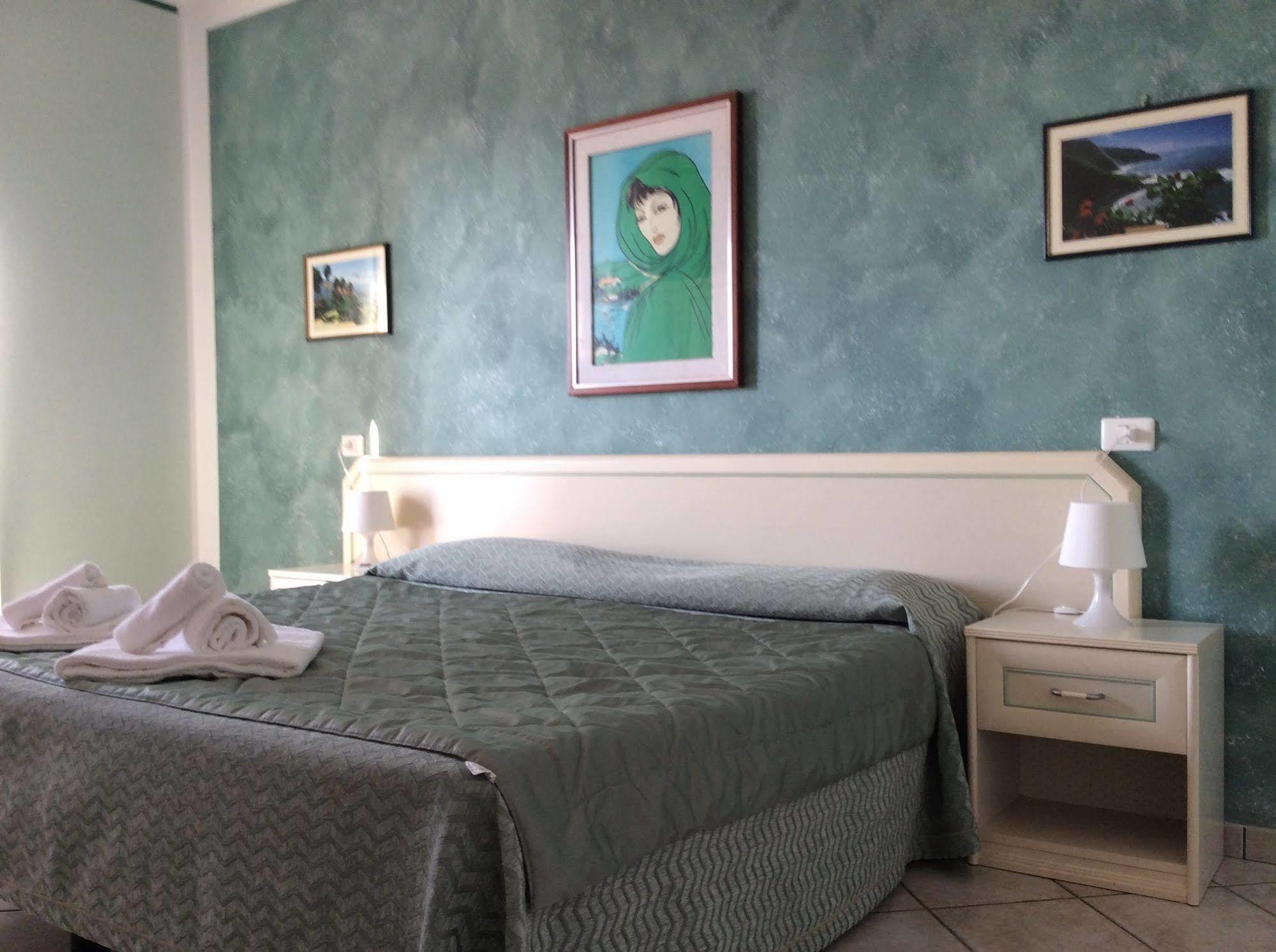 Hotel La Maison Du Port Lazise Zewnętrze zdjęcie